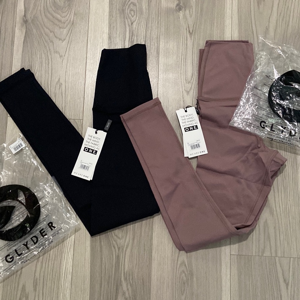 GLYDER Extra High Waist Power Legging: Black & Lavender Size Small NWT